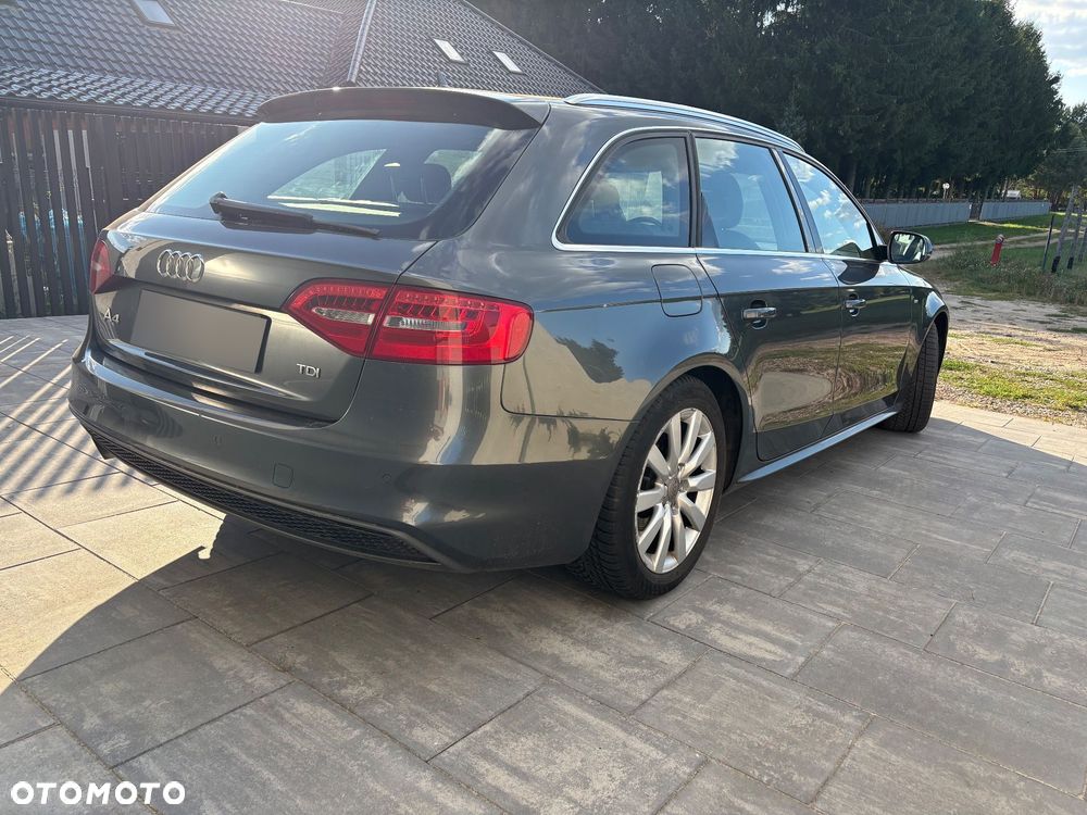 Audi A4 Avant 2014 photo 4