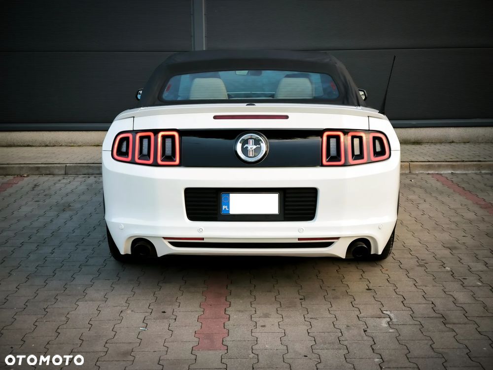 Ford Mustang 3.7 V6 Premium - 2