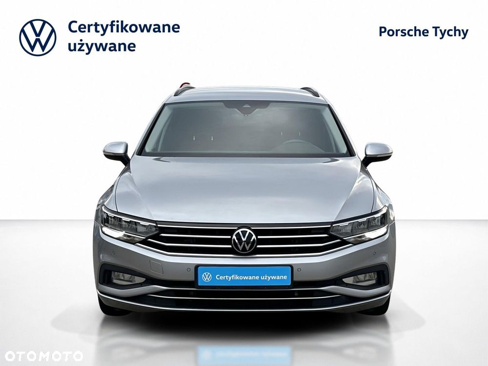 Volkswagen Passat - 36