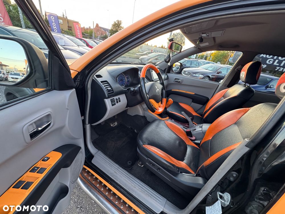 Mitsubishi L200 2.5 DID Summer Edition Sport - 5
