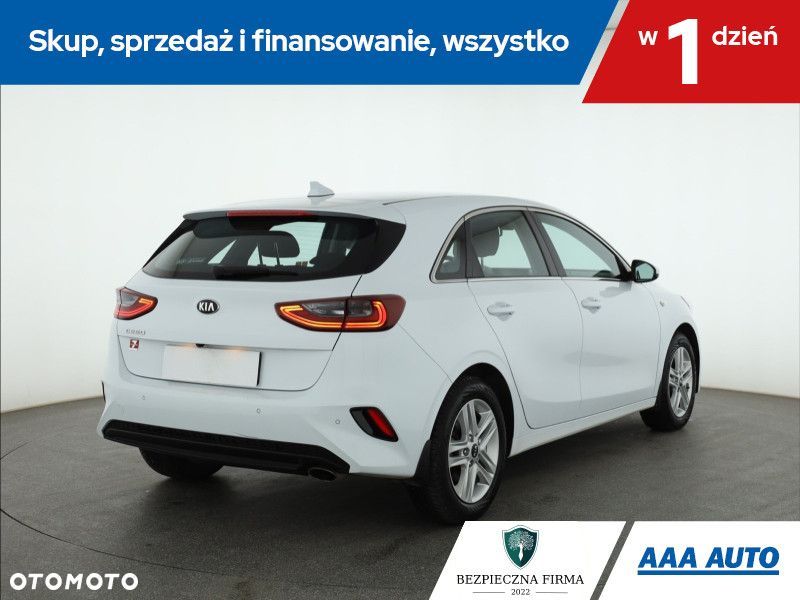 Kia Ceed - 7