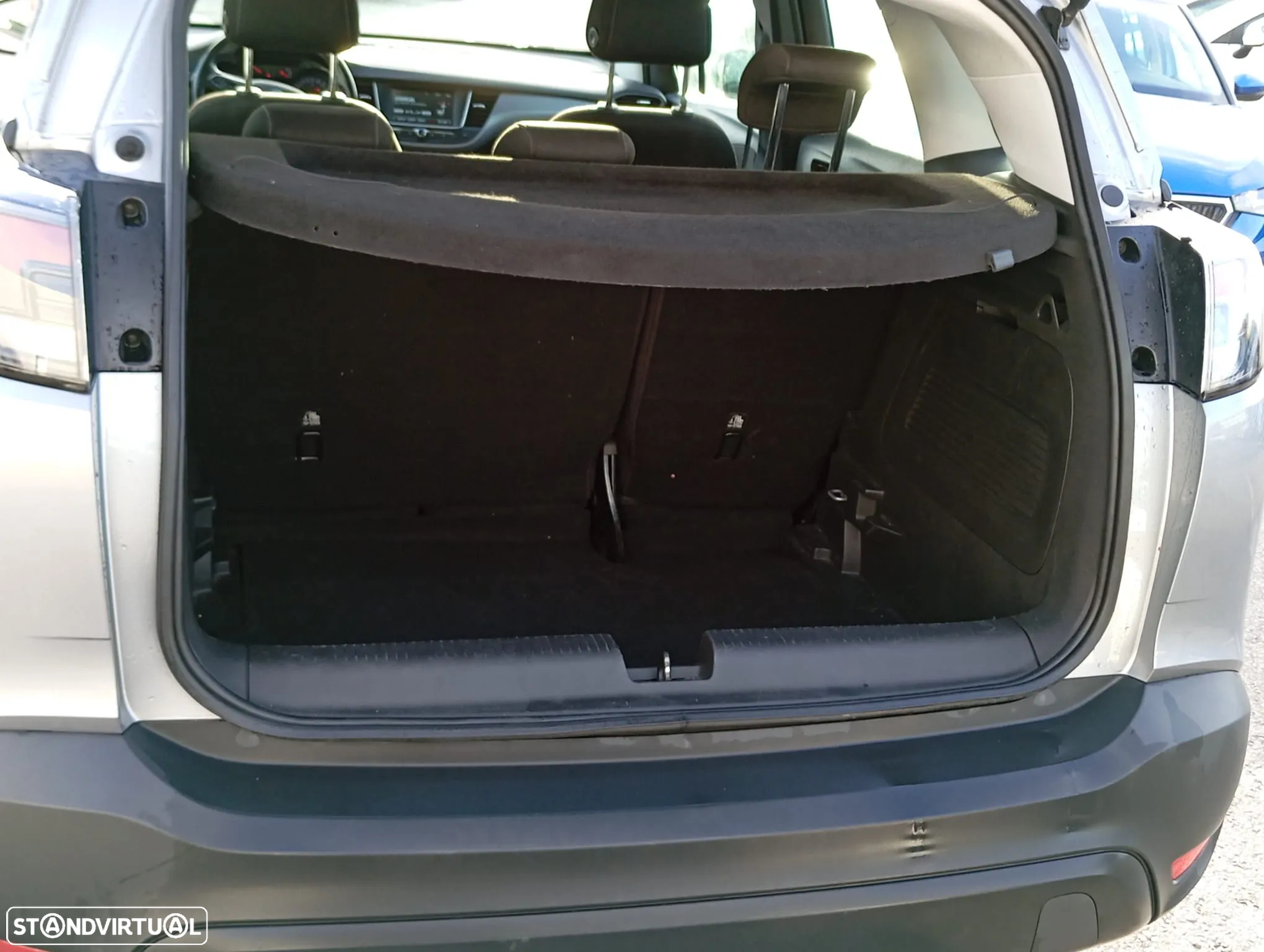 Opel Crossland X - 8