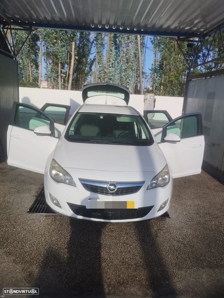 Opel Astra Sports Tourer 1.7 CDTi Executive S/S - 10