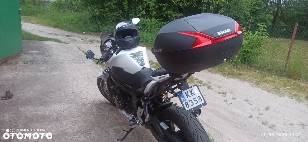 Suzuki GSR - 4