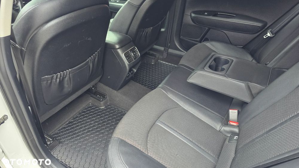 Kia Optima 1.7 CRDI L DCT - 23
