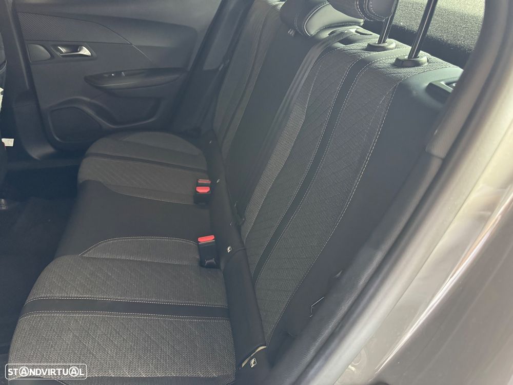 Peugeot 2008 1.2 PureTech Allure Pack - 7