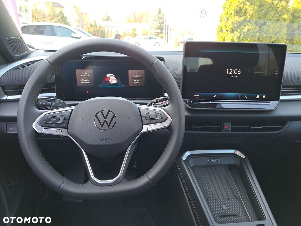 Volkswagen T-Roc - 13