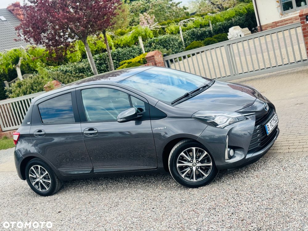 Toyota Yaris Hybrid 1.5 Executive - 22