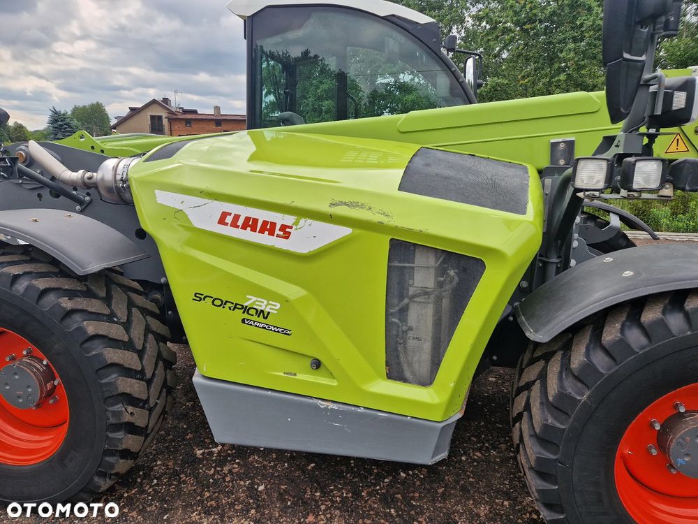 Claas SCORPION 732 - 33