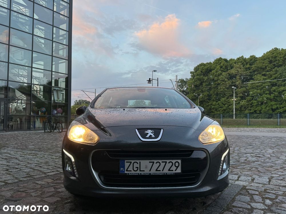 Peugeot 308 1.6 e-HDi Style STT - 8