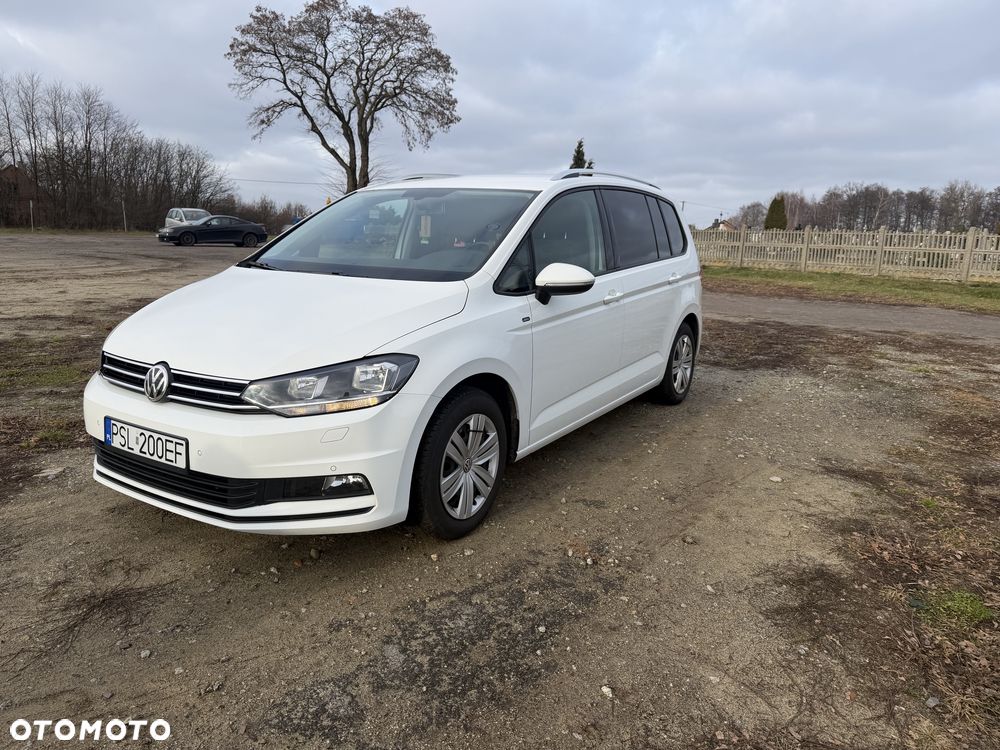 Volkswagen Touran - 1