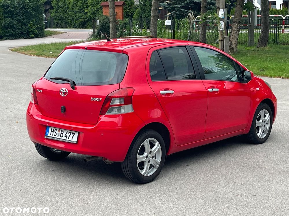 Toyota Yaris - 4
