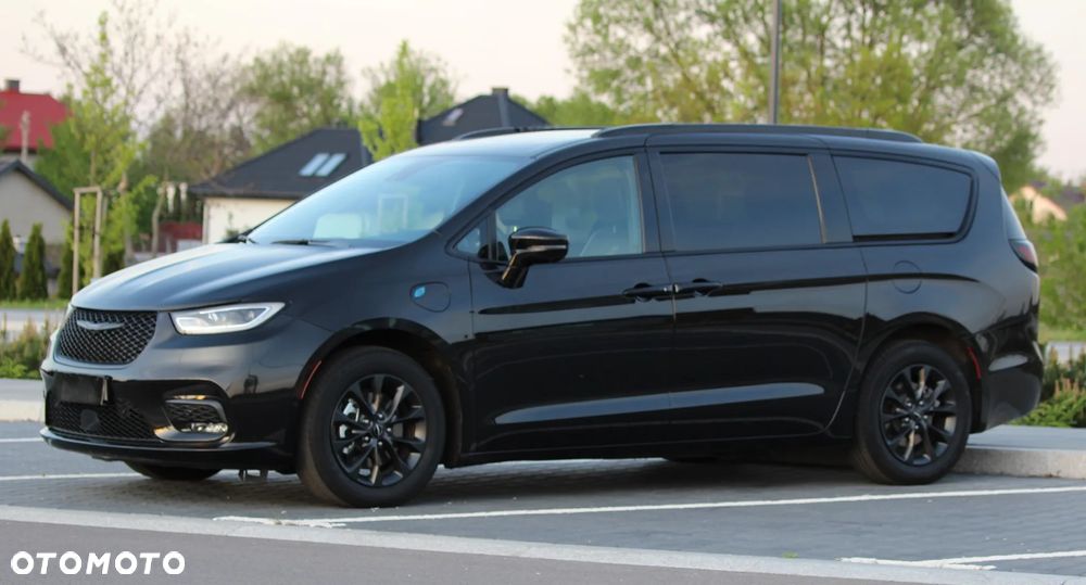 Chrysler Pacifica - 7