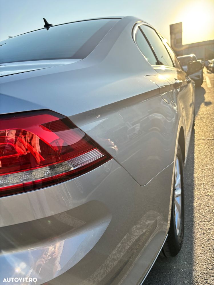 Volkswagen Passat 2.0 TDI (BlueMotion Technology) DSG Comfortline - 25