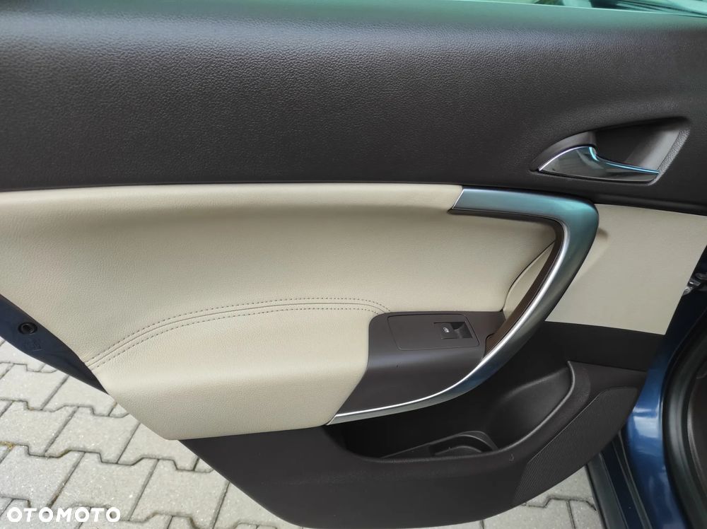 Opel Insignia 2.0 CDTI - 23