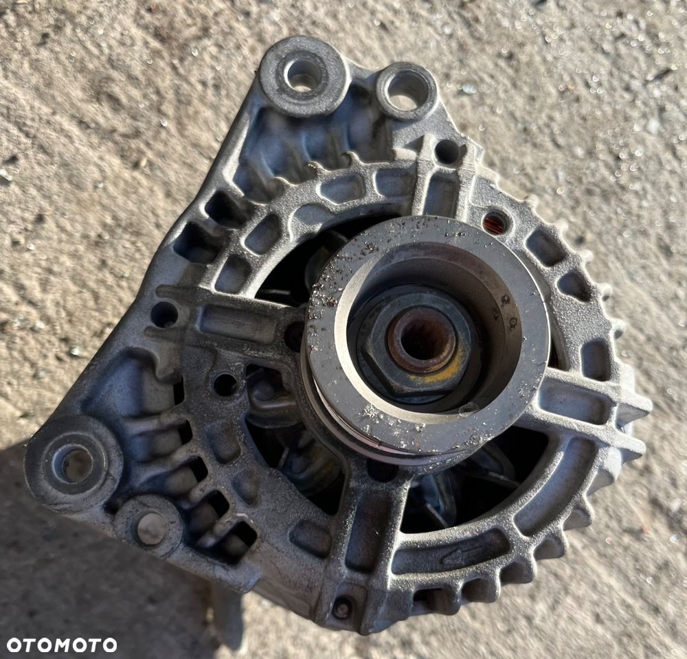 Alternator Skoda Seat Audi Volkswagen Golf V 1.6 FSI 03C903023D - 1