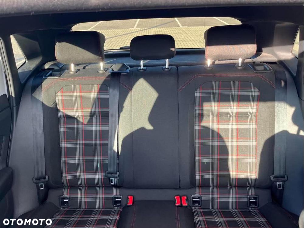 Volkswagen Polo - 15