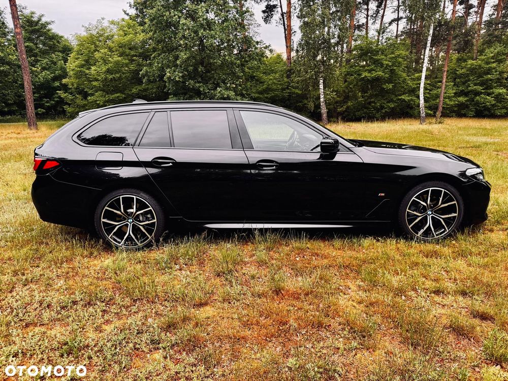 BMW Seria 5 520d xDrive mHEV - 4