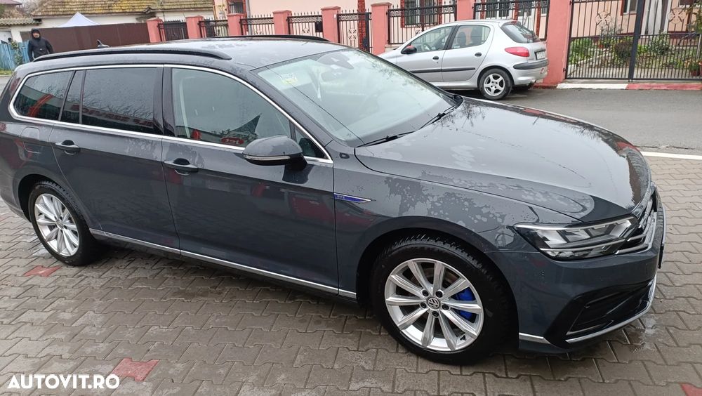 Volkswagen Passat - 21