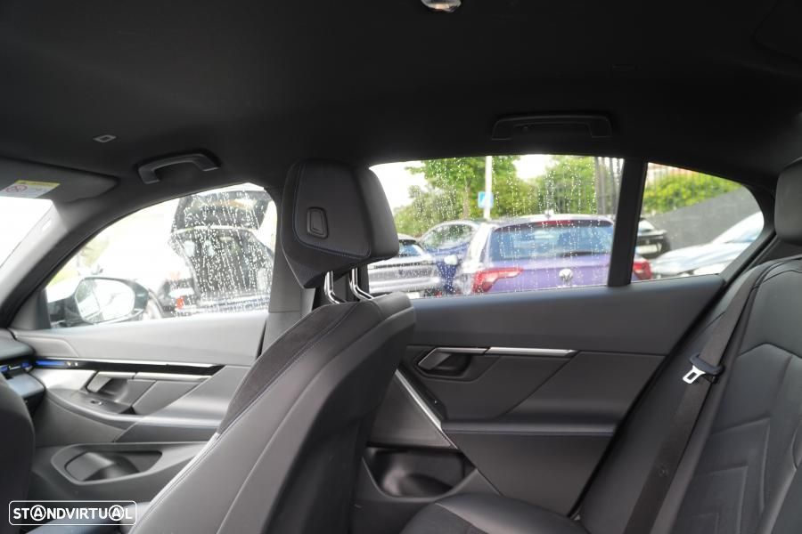 BMW 520 d Pack Desportivo M Auto - 10