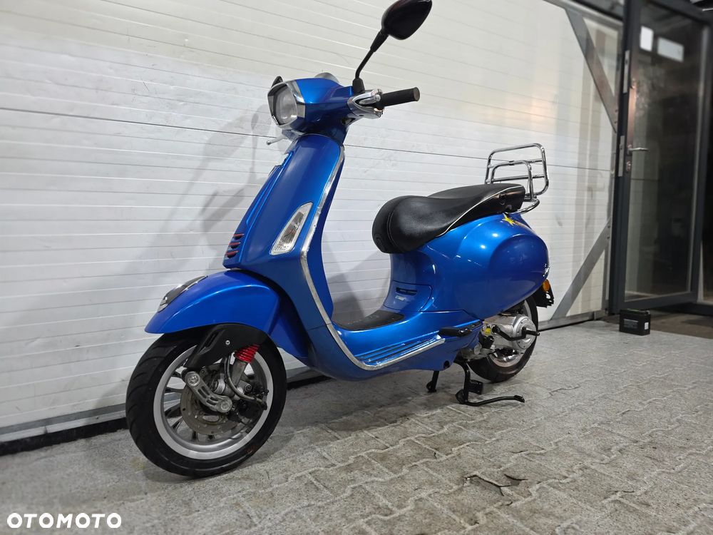 Piaggio Vespa - 2