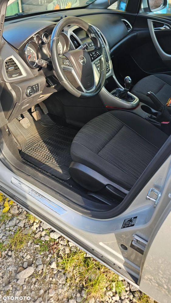 Opel Astra 1.6 Design Edition - 15