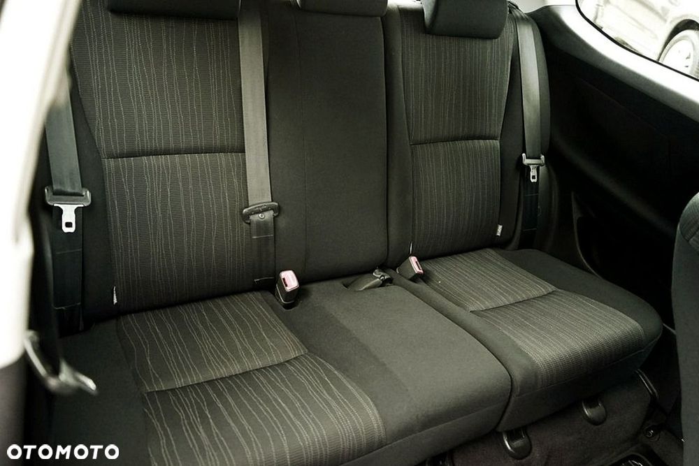 Toyota Auris - 19