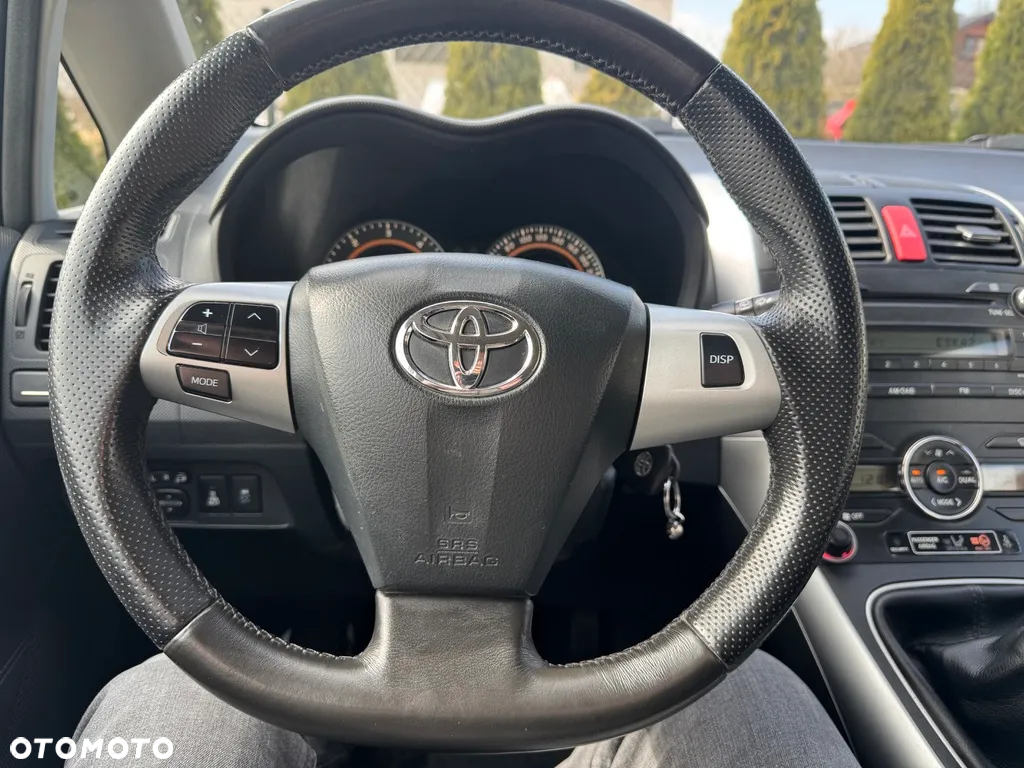 Toyota Auris 1.4 D-4D Premium + EU5 - 5