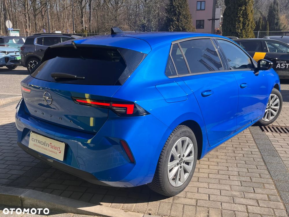 Opel Astra 1.2 T Edition S&S - 9