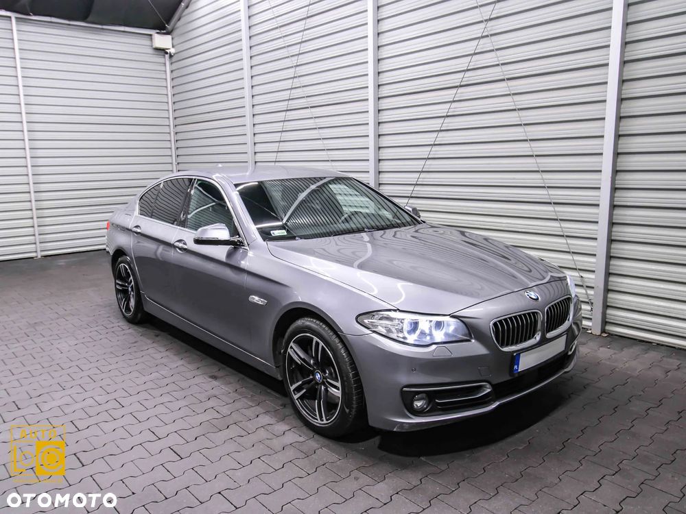 BMW Seria 5 528i xDrive Luxury Line - 6