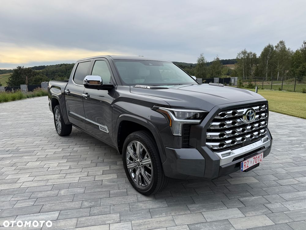 Toyota Tundra - 3