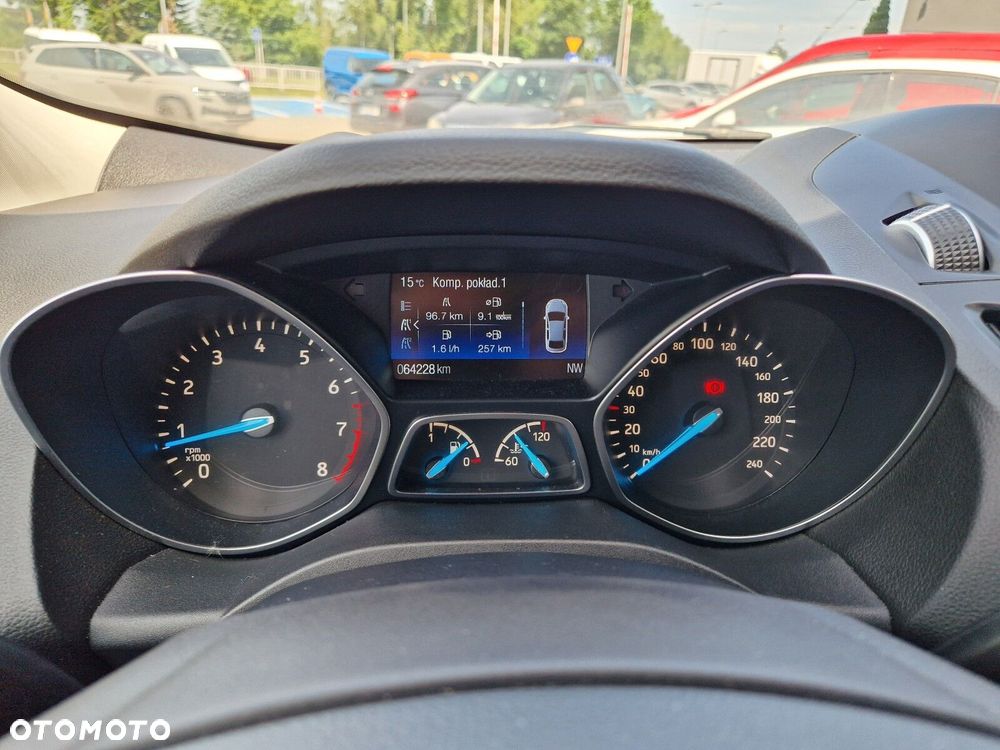 Ford Kuga - 26