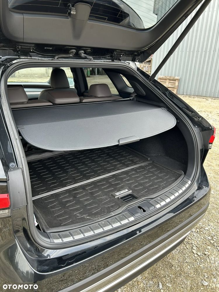 Lexus RX 450h+ Omotenashi - 21
