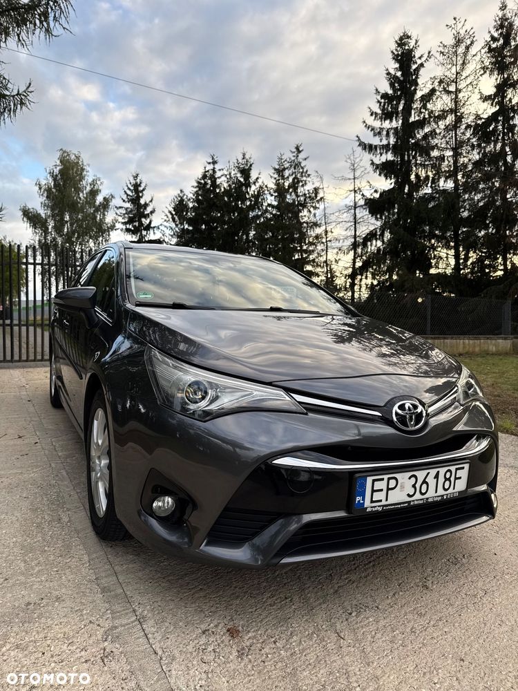 Toyota Avensis 2.0 D-4D Active Business - 3