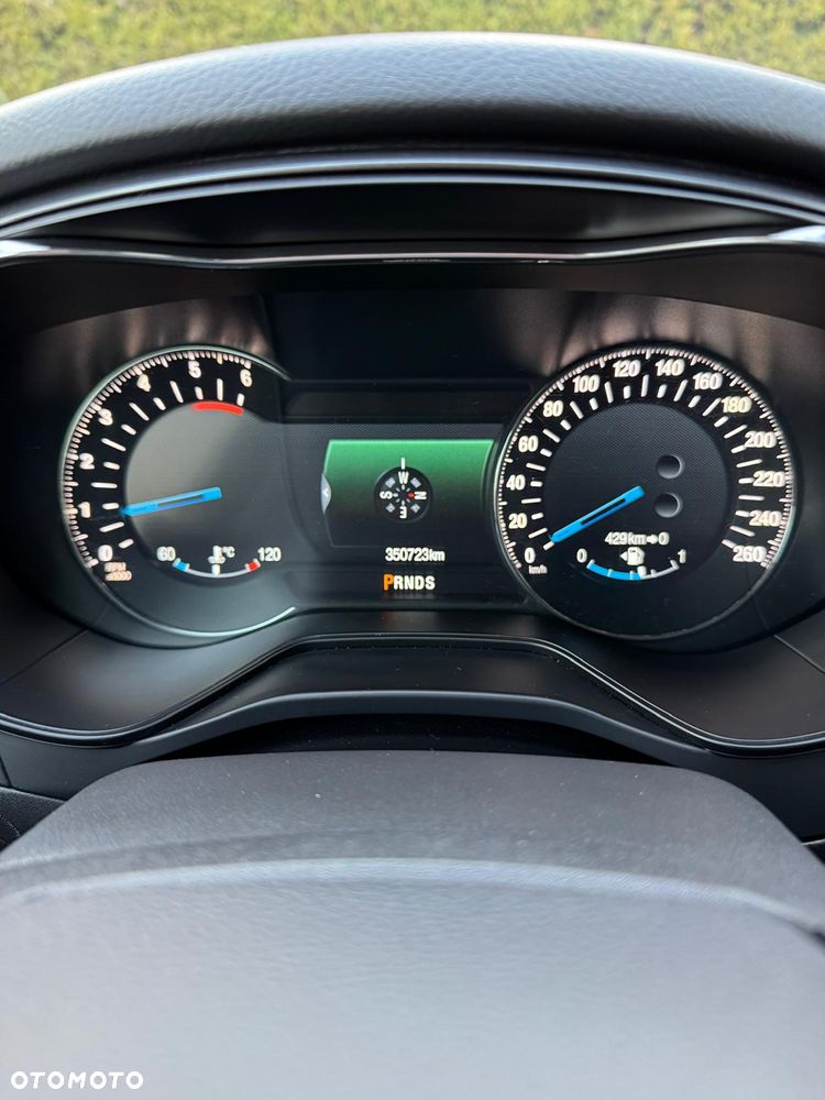 Ford Mondeo 2.0 TDCi Titanium PowerShift - 4