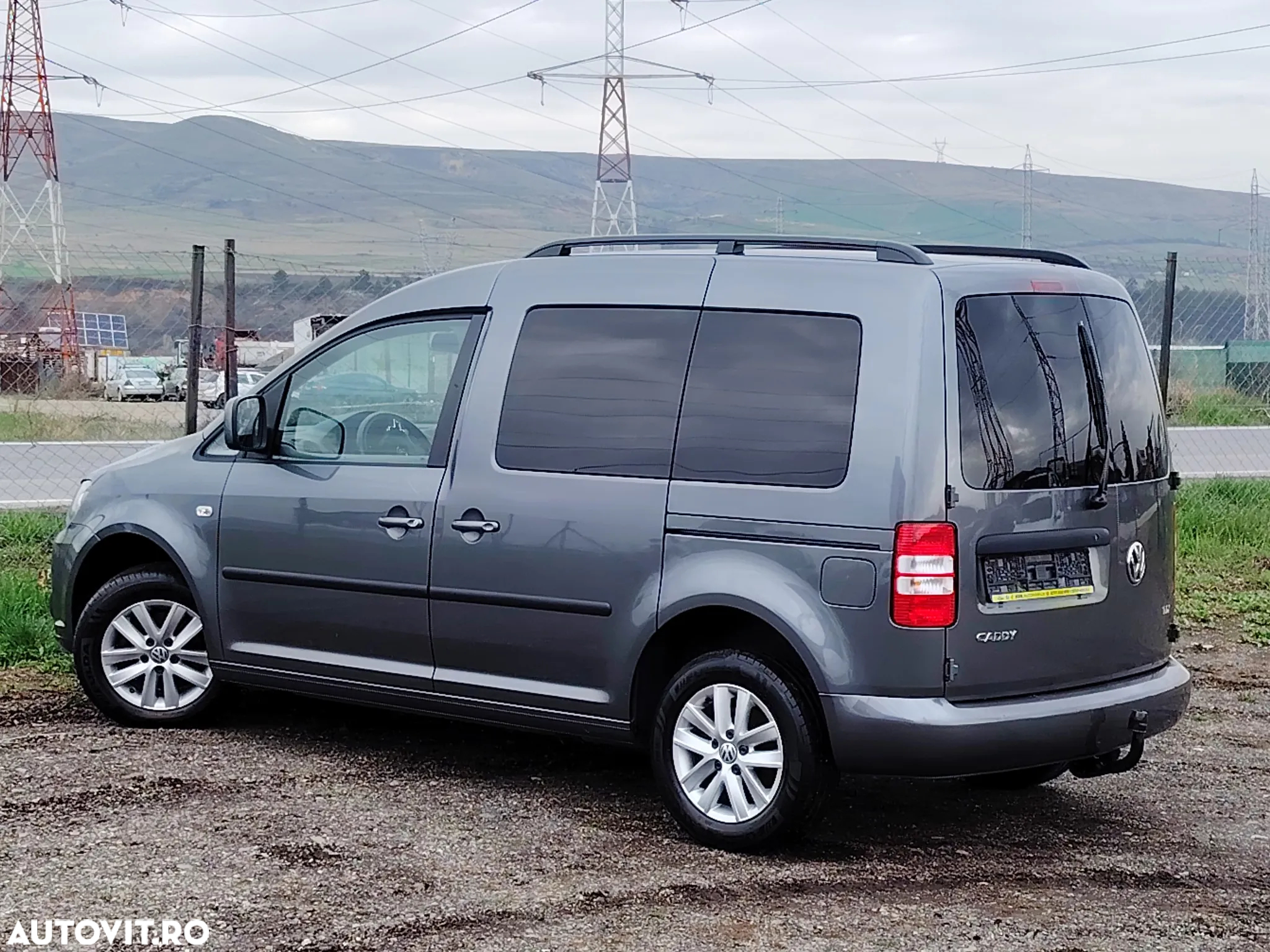 Volkswagen Caddy 1.6 TDI Comfortline DSG - 9