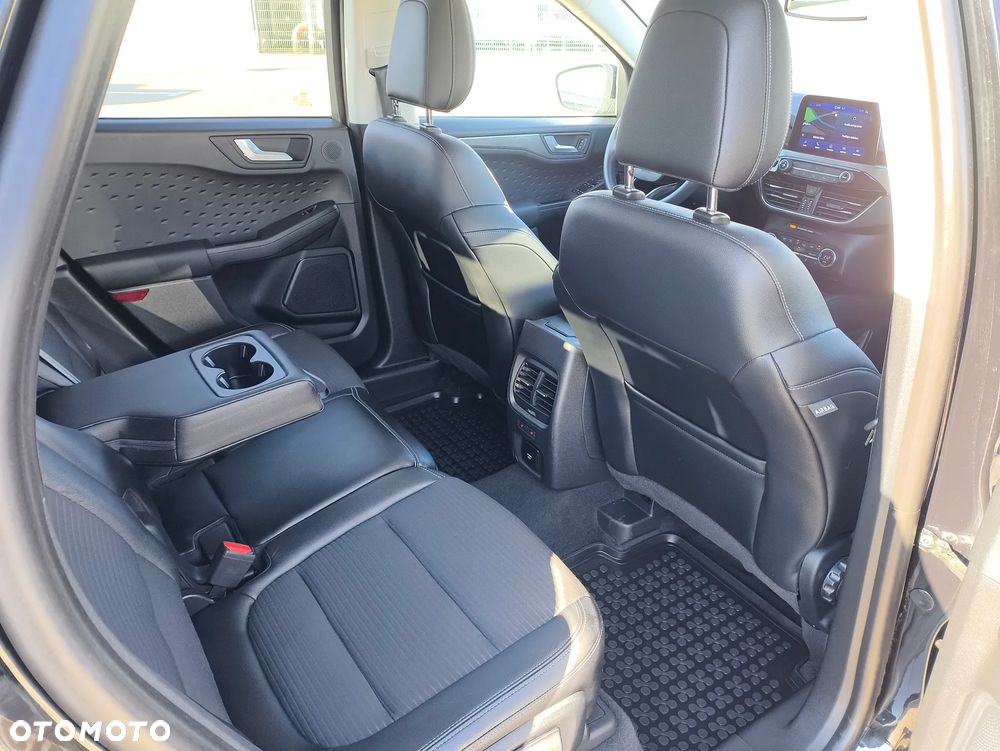 Ford Kuga 2.0 EcoBlue 4x4 TITANIUM X - 11