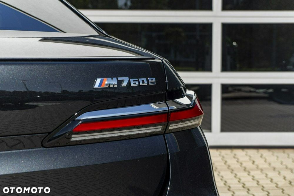 BMW Seria 7 M760e PHEV xDrive sport - 8