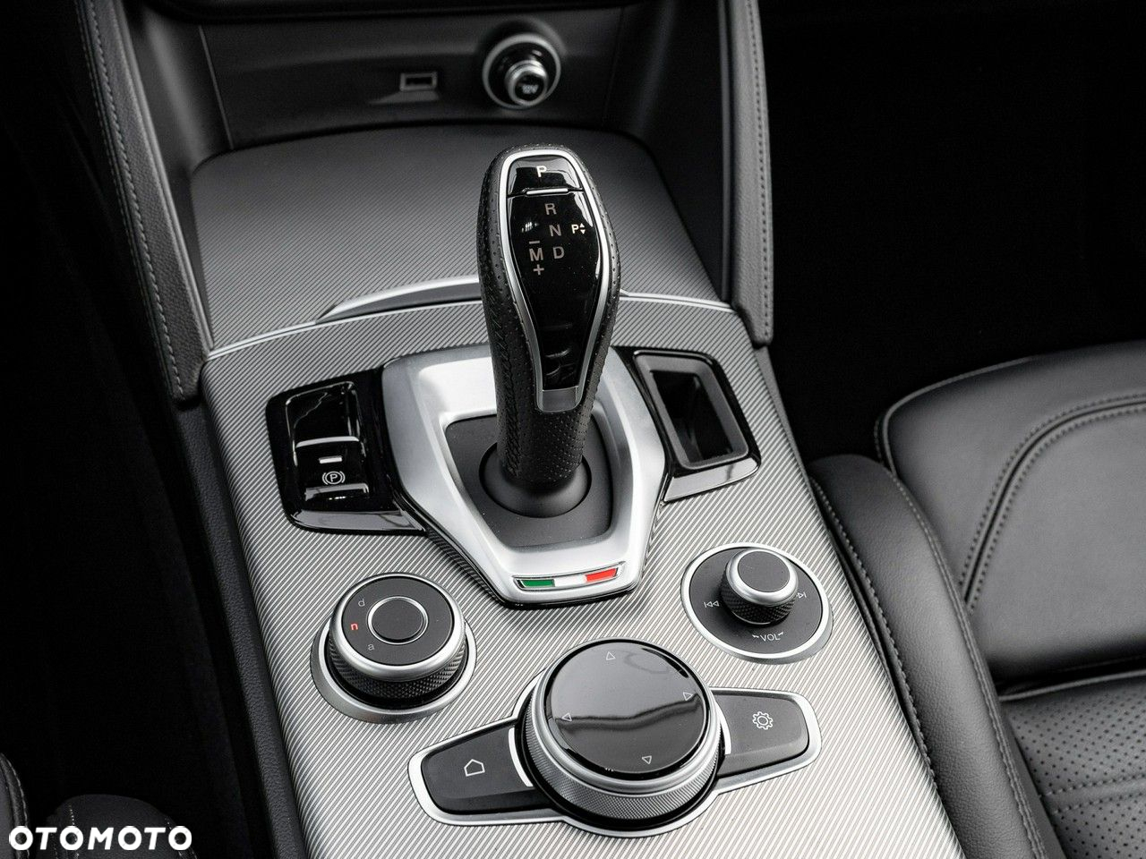 Alfa Romeo Stelvio 2.0 Turbo Sprint Q4 - 19