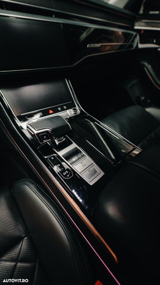 Audi A8 - 36