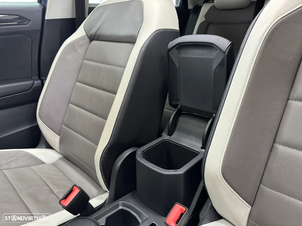 VW T-Roc 1.5 TSI Sport DSG - 45