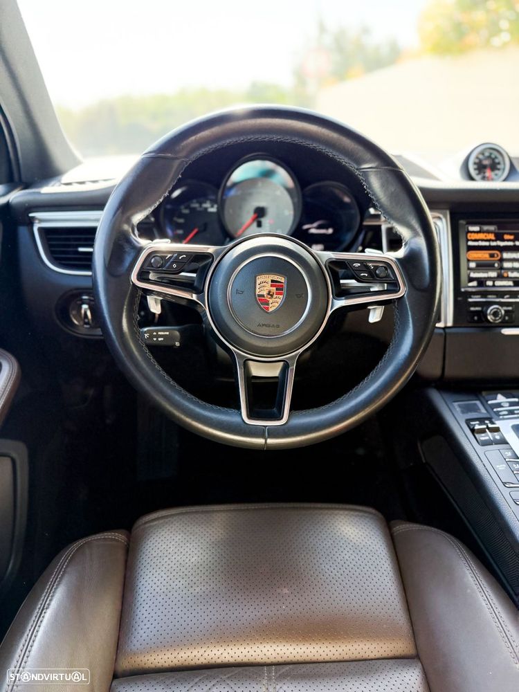Porsche Macan S - 29