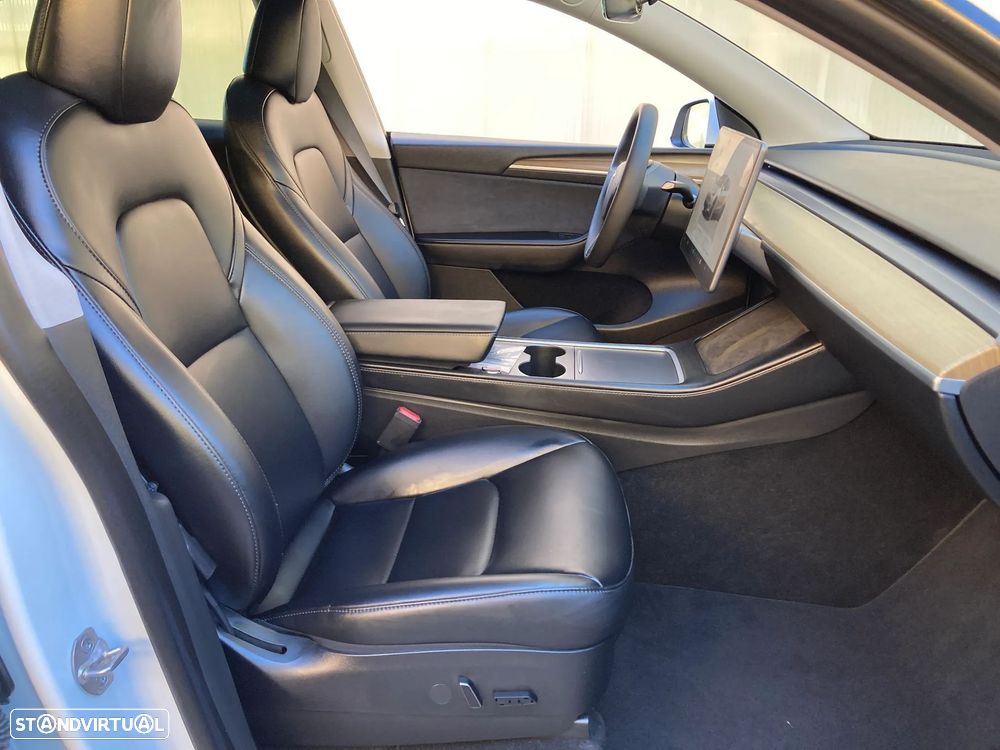 Tesla Model Y RWD - 37