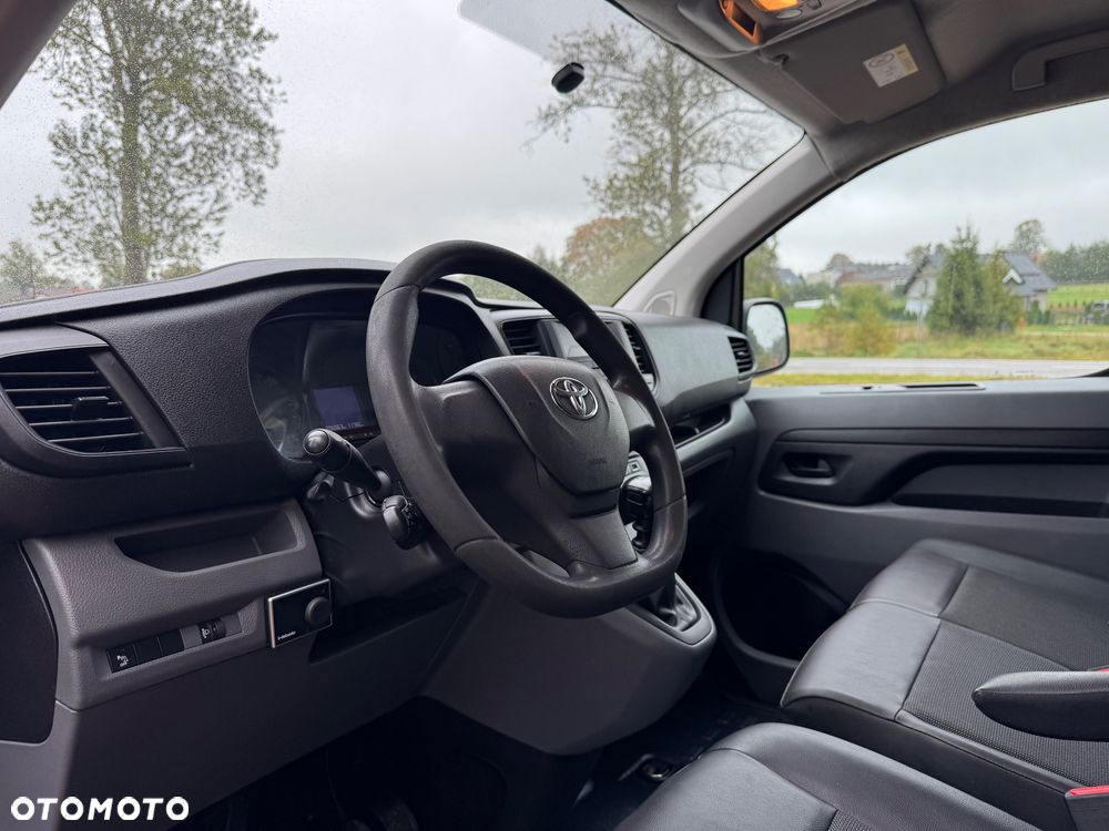 Toyota Proace - 10