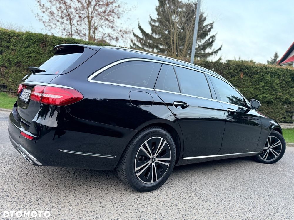 Mercedes-Benz Klasa E 220 d 4-Matic Avantgarde - 19