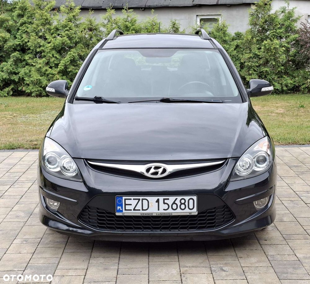 Hyundai i30 i30cw 1.6 CRDi FIFA WM Edition - 15