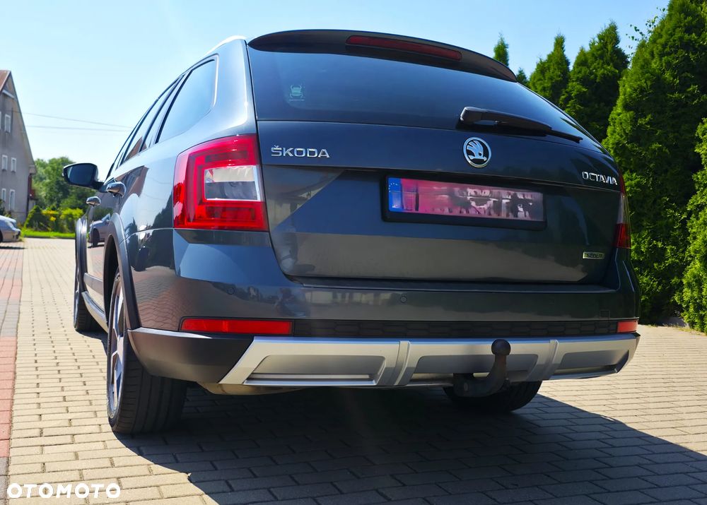 Skoda Octavia 2.0 TDI 4x4 DSG Scout - 9