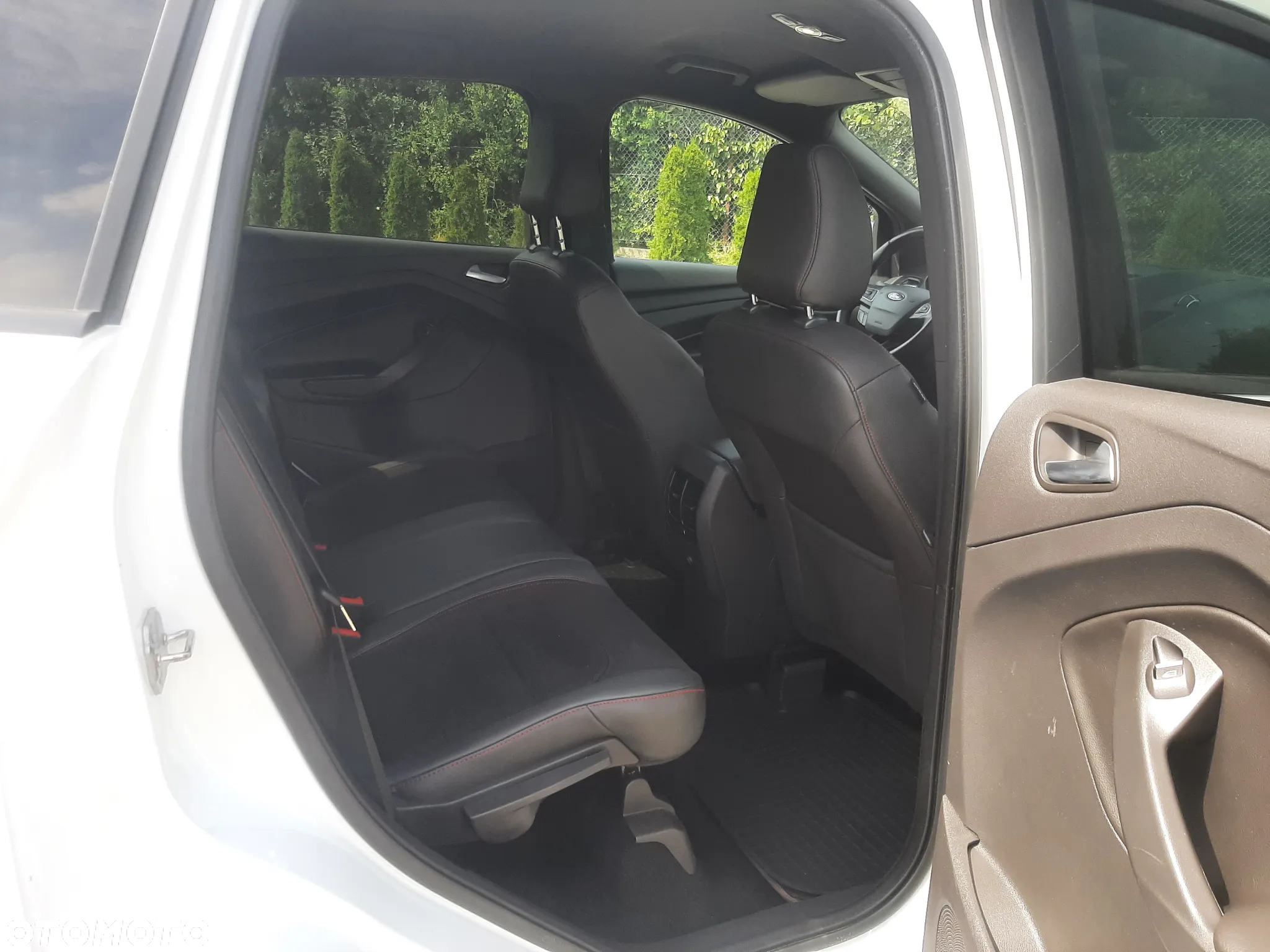 Ford Kuga 2.0 TDCi AWD ST-Line Black - 21
