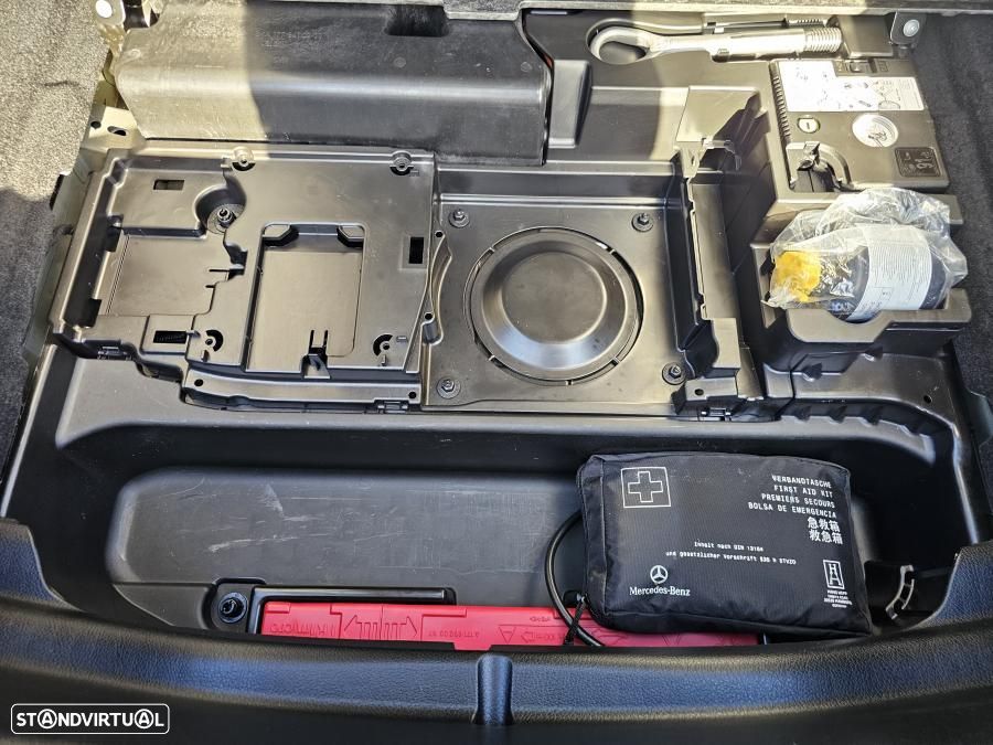 Mercedes-Benz CLA 250 e 8G-DCT Progressive - 17