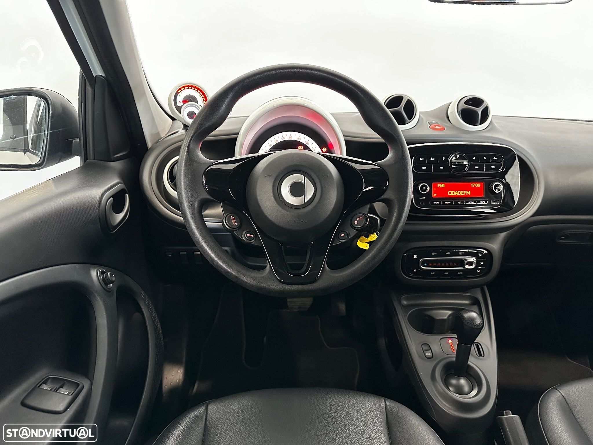 Smart ForFour EQ Business Solution - 16